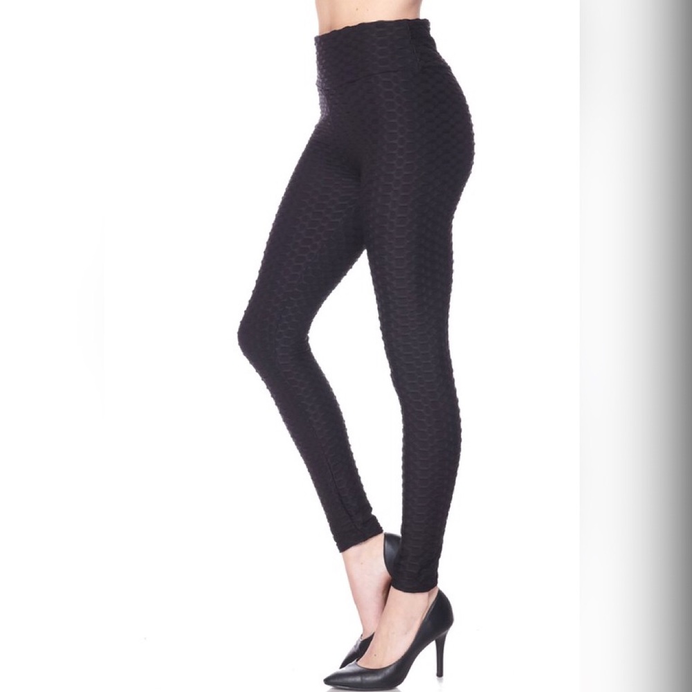 Ruched Butt Lifting Enhancing Yoga Black Leggings - Picture 2 of 3